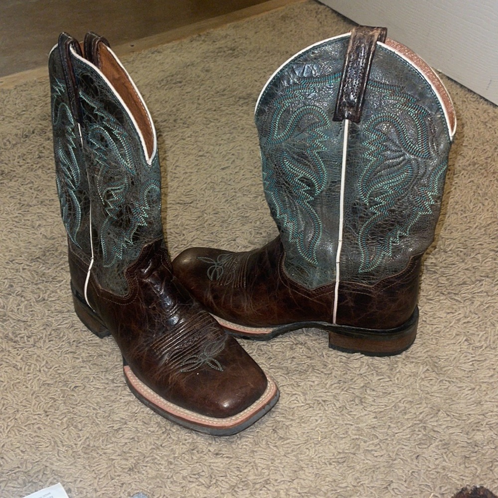 Dan Post Women’s leather rubber sole boots